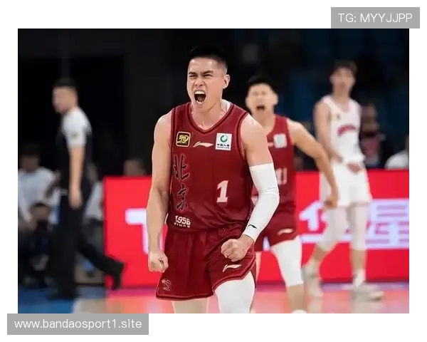 31岁陈盈骏肩负使命感在球场书写不懈奋斗与成长新篇章的壮阔路